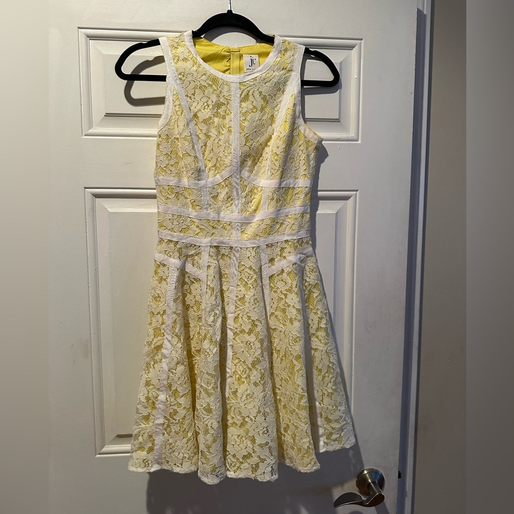 Julia Jordan Yellow Lace Midi Dress